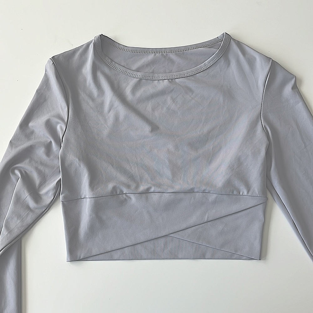 Size Small Light Grey Long Sleeve Gym shirt